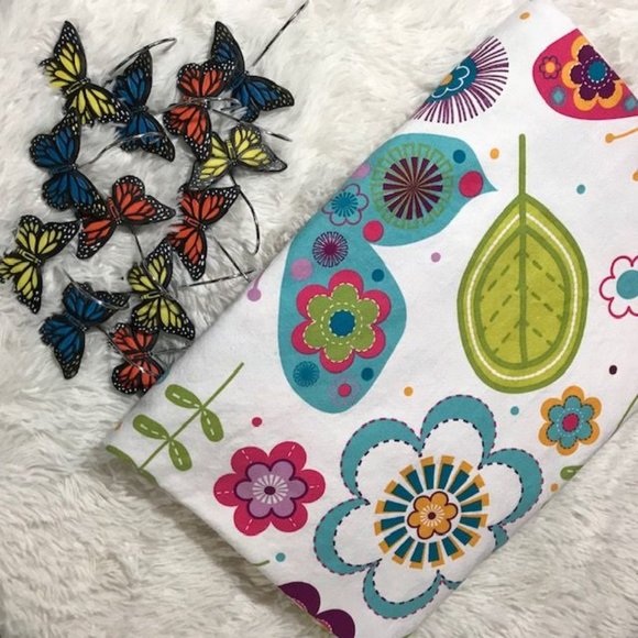 Bambini by Kassatex Butterflies Flowers Cotton Shower Curtain & 12pcs Hooks Set - Picture 6 of 8